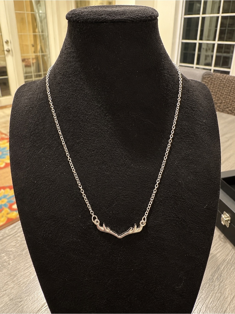 Silver Tone Antler Necklace Deer Horn Pendant Adjustable Chain Minimalist